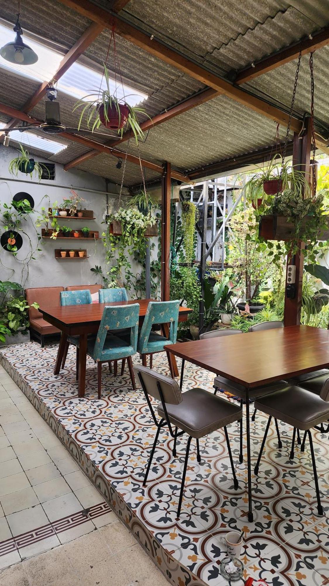Semeru Hostel Malang (Adults Only) Екстер'єр фото